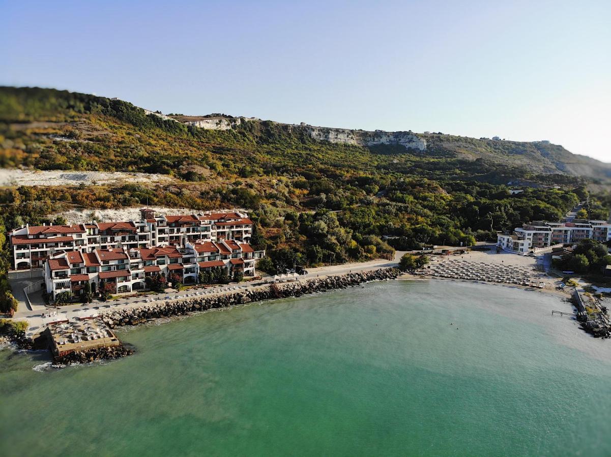 White Coast Beach Apartments كافارنا المظهر الخارجي الصورة