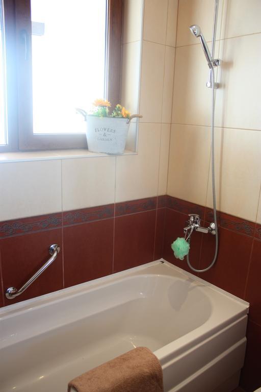 White Coast Beach Apartments كافارنا المظهر الخارجي الصورة