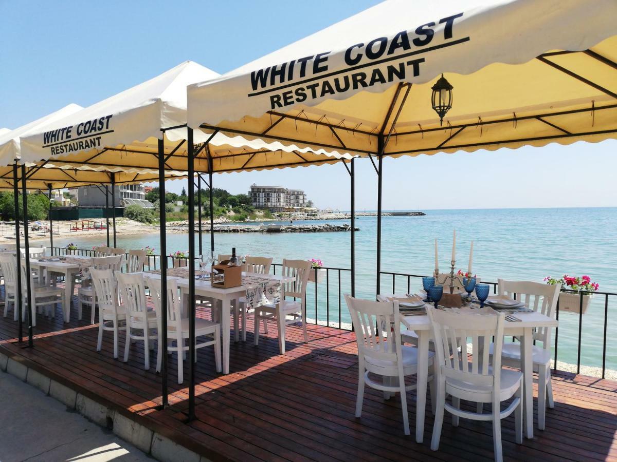 White Coast Beach Apartments كافارنا المظهر الخارجي الصورة